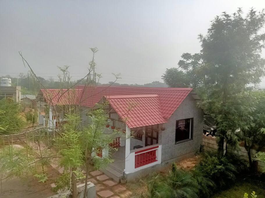 فيلا Achal Farm जंगल में मंगल غورغاون المظهر الخارجي الصورة