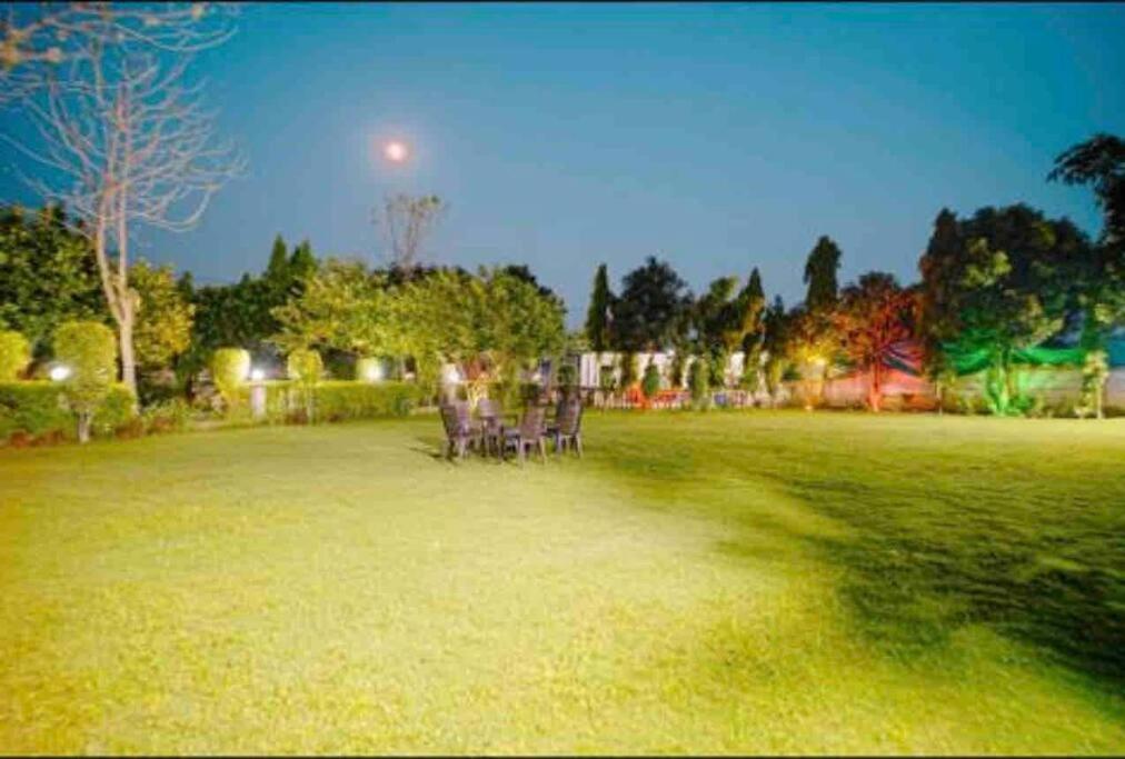 فيلا Achal Farm जंगल में मंगल غورغاون المظهر الخارجي الصورة